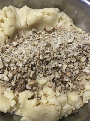 小朋友都爱的核桃酥-玉米油版 制作方法