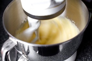 无麸质黑巧荞麦蛋糕 制作方法