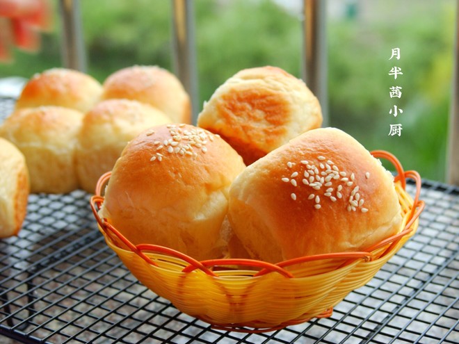 淡奶油肉松小餐包制作方法