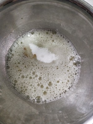 松软香葱肉松蛋糕制作方法