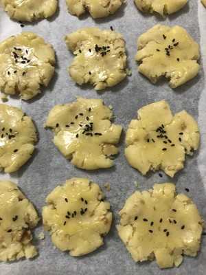 小朋友都爱的核桃酥-玉米油版 制作方法