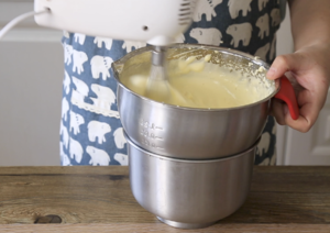 全蛋法打发原味海绵杯子蛋糕制作方法