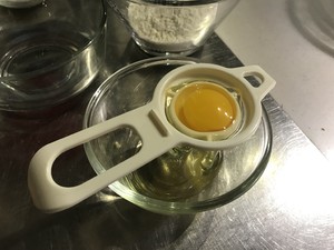 堂妈的酸奶戚风蛋糕制作方法