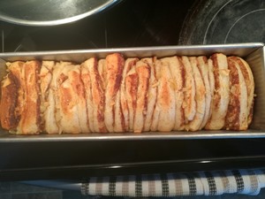 苹果肉桂手撕面包 制作方法