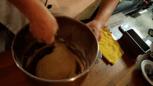 甜而不腻：香蕉磅蛋糕 制作方法