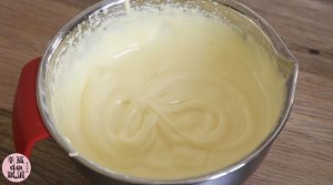 全蛋法打发原味海绵杯子蛋糕制作方法