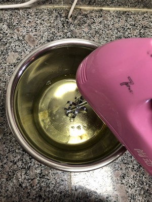 酸奶戚风蛋糕 制作方法