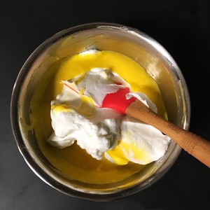 小米中空戚风蛋糕  制作方法