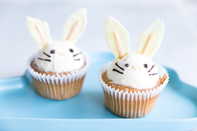 萌萌哒小兔子cupcake  制作方法