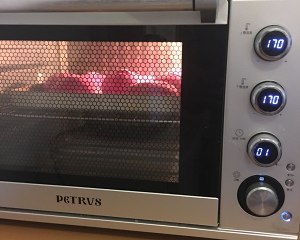 火龙果酸奶面包 制作方法