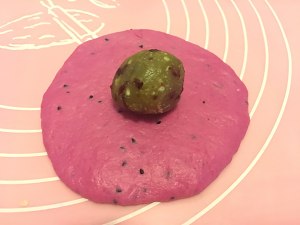 火龙果酸奶面包 制作方法