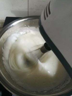 肉松蛋糕卷 制作方法