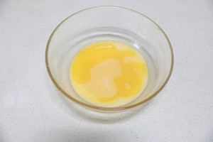 抹茶红豆毛巾卷  制作方法