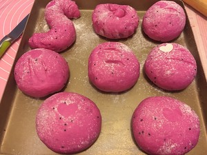 火龙果酸奶面包 制作方法