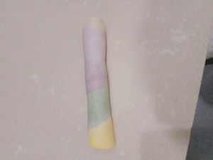 彩色螺纹酥  制作方法