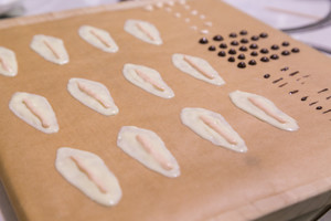 萌萌哒小兔子cupcake  制作方法