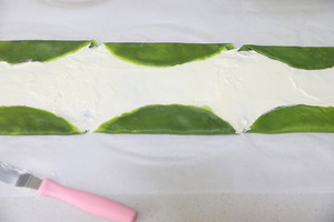 抹茶红豆毛巾卷  制作方法