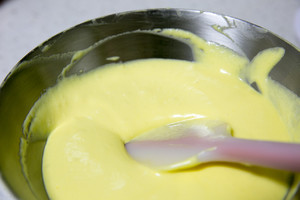 萌萌哒小兔子cupcake  制作方法