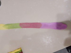 彩色螺纹酥  制作方法