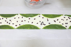 抹茶红豆毛巾卷  制作方法