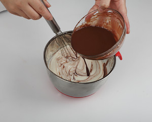 巧克力慕斯蛋糕（南西烘焙） 制作方法