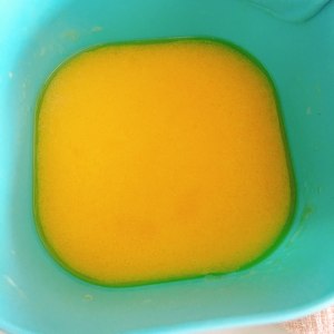 软萌的杯子蛋糕（口感湿润的cupcake） 制作方法