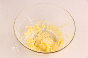 爆浆熔岩曲奇：热吃能流心，冷吃像生巧 一抿即化还零失败~