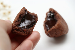 爆浆熔岩曲奇：热吃能流心，冷吃像生巧 一抿即化还零失败~