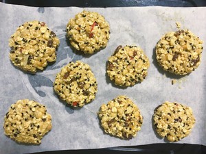 黑芝麻燕麦小饼干（无油无糖） 制作方法