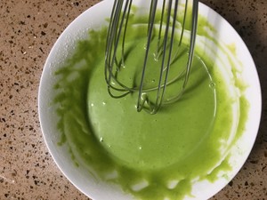 辅食:菠菜山药蛋糕卷(无糖) 制作方法