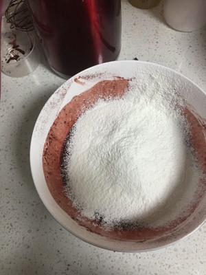 8寸红丝绒蛋糕 制作方法