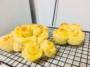 天然娇气红的火龙果面包  制作方法