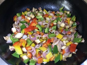 蔬菜培根鸡蛋杯 制作方法