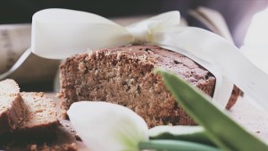 甜中微咸的精品,葱油磅蛋糕 制作方法