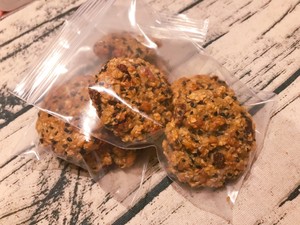 黑芝麻燕麦小饼干（无油无糖） 制作方法