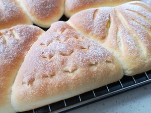 榴莲芝士三角包 制作方法