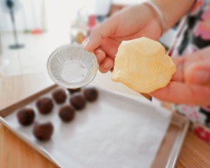 【懒人版】超详细快手蛋黄酥 制作方法