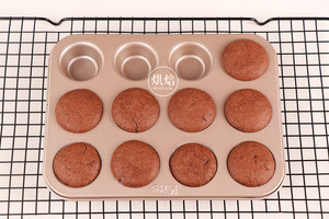 爆浆熔岩曲奇：热吃能流心，冷吃像生巧 一抿即化还零失败~