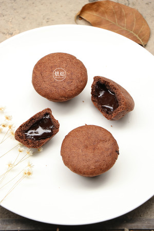 爆浆熔岩曲奇：热吃能流心，冷吃像生巧 一抿即化还零失败~