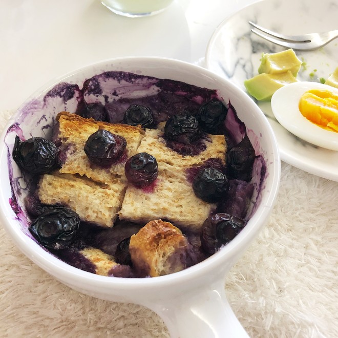 爆浆蓝莓吐司布丁 制作方法