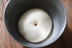 俄罗斯果仁大列巴  制作方法