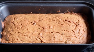 甜中微咸的精品,葱油磅蛋糕 制作方法