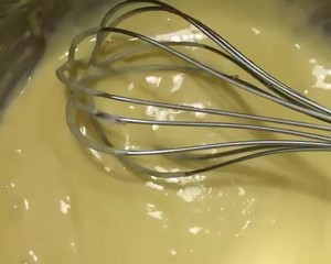 后蛋法肉松蛋糕  制作方法