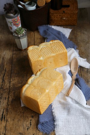 70%中种淡奶油吐司 制作方法