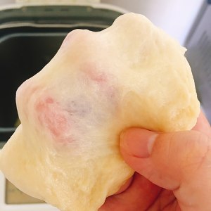 松软的肉松(香肠)(牛角)面包 制作方法