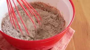 三分钟无蛋微波炉巧克力蛋糕[搬运]