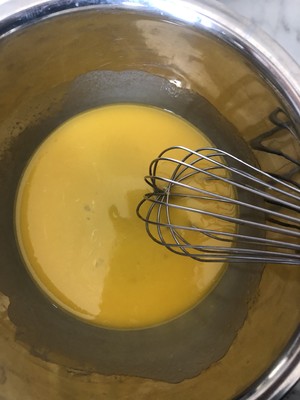 芝士黑椒咸戚风  制作方法