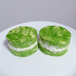 抹茶酸奶花纹小蛋糕 制作方法