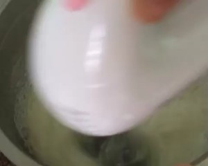 后蛋法肉松蛋糕  制作方法