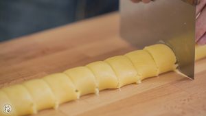 莲蓉一口酥 制作方法